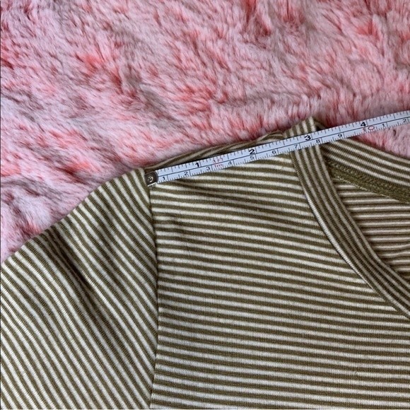 Forever 21 Bodycon White and Tan Striped Short Sleeve Size Small Dress - Picture 8 of 11